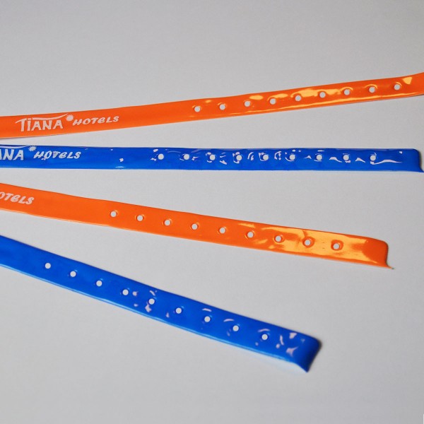 Plastik Kol Bilekliği 3