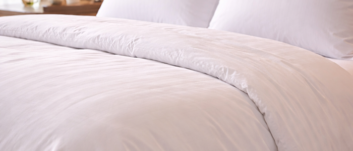 Otel Nevresim Takımı, Uyku Kalitesi ve Hijyen Algısını Nasıl Belirler?